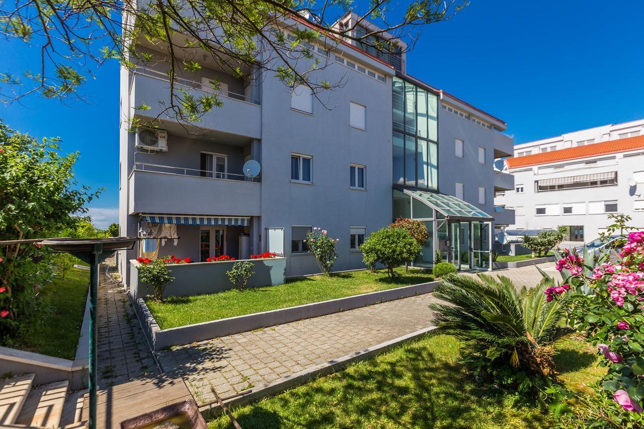 Adriano 2Br Apartment With Terrace Zadar Exterior foto
